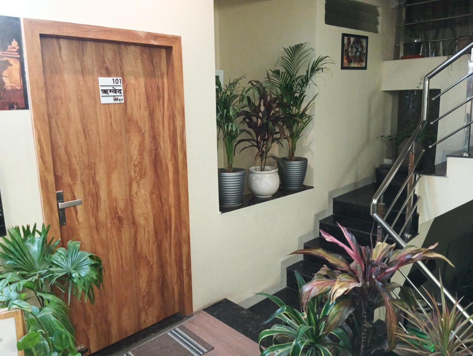 Hotel Shivashray Luxury Stays & Inn Ujjain Exterior foto